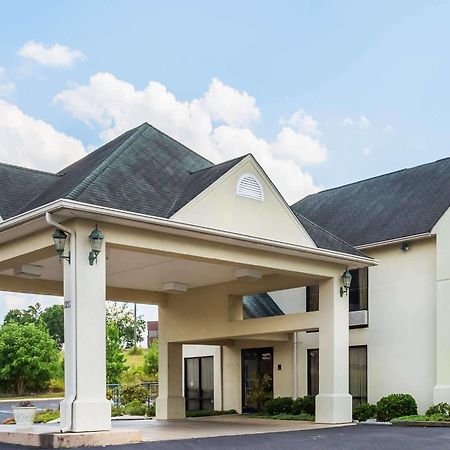 Days Inn By Wyndham Sanford Exterior foto